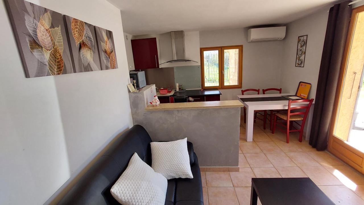 Apartment Senegas La Roque-sur-Ceze